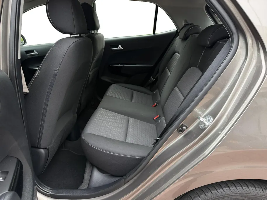Kia Picanto 1.0 MPi DynamicLine DEALER ONDERHOUDEN | NAVIGATIE | ACHTERUITRIJCAMERA | RESTERENDE FABRIEKSGARANTIE TM 20230