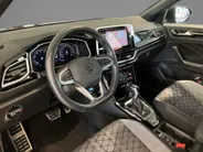Volkswagen T-Roc 1.5TSI/150PK R-Line DSG · Navigatie · Apple/Android Car Play · Parkeersensoren · Garantie t/m 13-11-2027 of 100000km