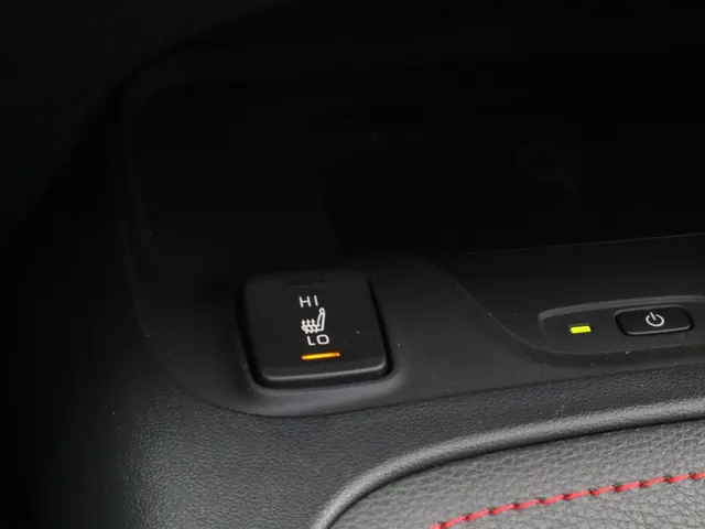 Toyota Corolla Touring Sports Hybrid 140 GR Sport | Schuif/Kantel Dak | Headup Display | Apple/Android Auto |