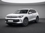 Volkswagen Tiguan Limited Edition 1.5 eHybrid 204 PK 6 versn. DSG · Design Pakket Dark · Trekhaak inklapbaar, met elektrische ontgrendeling, incl. aanhangermanoeuvreerhulp Trailer Assist · Voorraad OUTLET · Prijs is inclusief inruilpremie ·