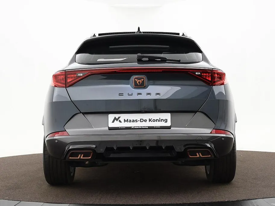 CUPRA Formentor 1.4 TSI e-Hybrid 204pk DSG Essential Limited · Panoramadak · Camera · Elek. Achterklep · Apple/Android Car Play · Keyless ·