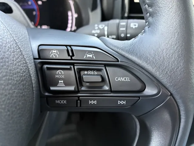 Toyota Yaris Cross 1.5 Hybr 115 Dynamic | stuur/stoelverwarm. | pdc v/a |