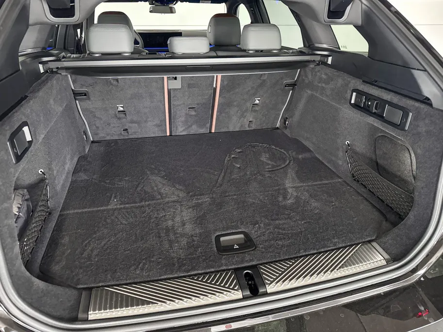 BMW i5 Touring xDrive40 84 kWh