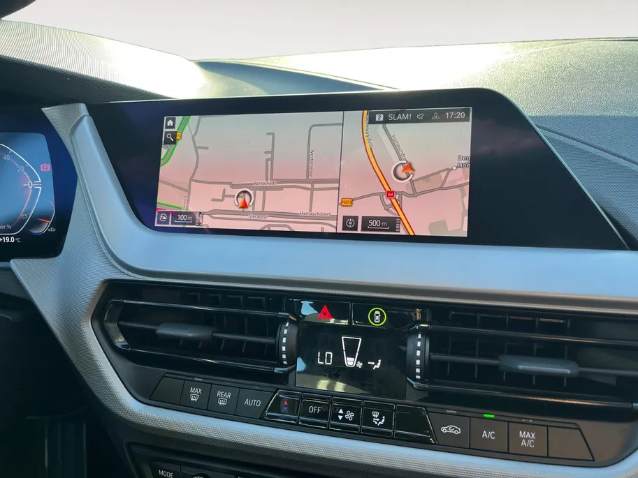 BMW 1 Serie 116i Introduction Edition 1e eigenaar | 18' M Sport velgen | Carplay | Cruise Control | Navi | Parkeersensoren | Digitale Cockpit | Etc.