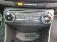 Ford Fiesta 1.0 EcoBoost Titanium | Dealeronderhouden | First edition pack | Adaptieve cruise control | Voorruitverwarming | Parkeer sensoren