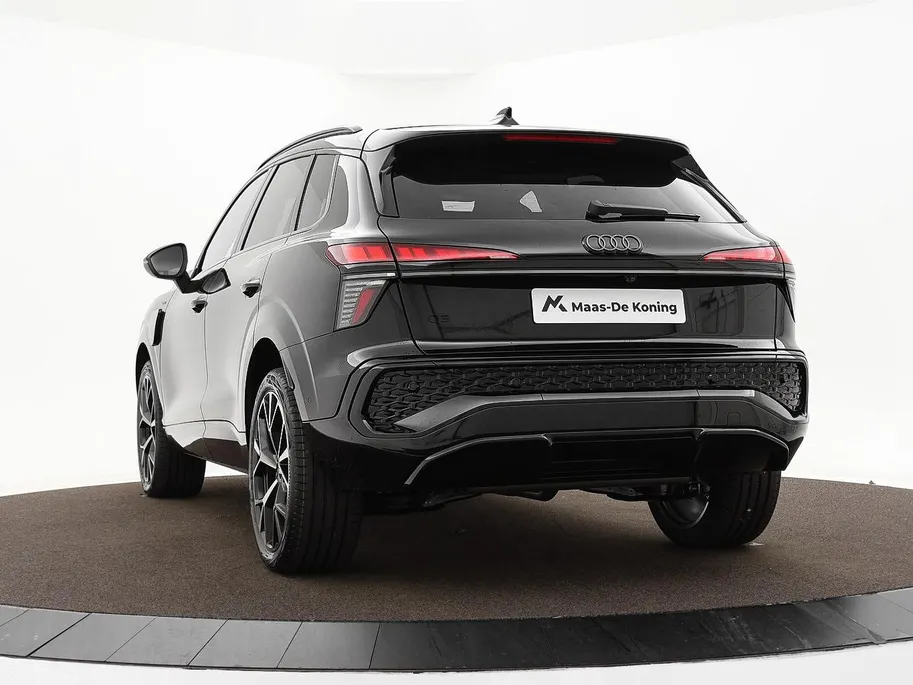 Audi Q3 1.5 200kW e-hybrid S edition 272 PK · MMI Experience pro · Tech plus · 20' LM Velgen