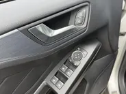 Ford Focus Wagon 1.0 EcoBoost Active Automaat