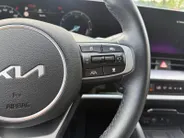 Kia Sportage 1.6 T-GDi PHEV DynamicPlusLine | Airco | Navi | 360 Camera | LM Velgen | Panoramadak | Stoelverwarming | Stuurverwarming |