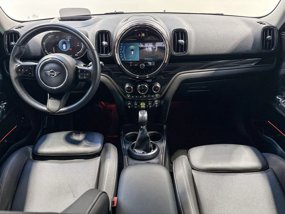 MINI Countryman Cooper SE ALL4 Essence