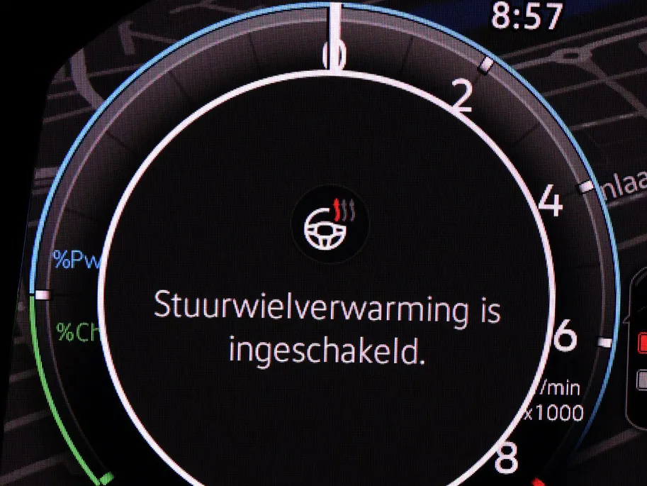 Volkswagen Golf 1.5 eHybrid 272pk DSG GTE · Panoramadak · 360 Camera · Head-Up Display · Matrix LED · Optiekpakket Zwart · Dodehoeksensor · Garantie t/m 10-11-2030 of 100.000km