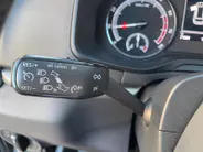 Škoda Karoq 1.0 TSI Ambition Business DSG-Automaat| Wegklapbare trekhaak| Navi| Cruise Control| Climate control| Parkeersensoren v+a|