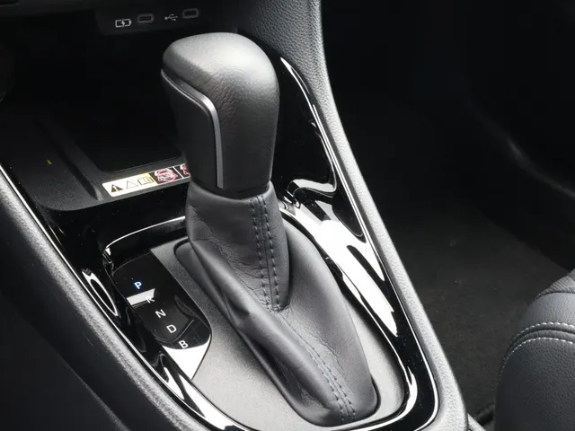 Toyota Yaris 1.5 Hybrid 130 Executive JBL | Head-up | Stuur en stoelverwarming VERKOCHT