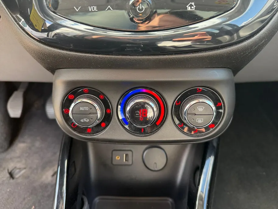Opel Corsa 1.0 Turbo Cosmo | 100% onderhouden | NL auto | Panorama dak | Stoelverwarming | Stuurverwarming | Cruise control | Parkeersensoren voor en achter | Achteruitrijcamera | Navigatie | Bovag garantie |