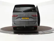 Volkswagen Multivan 1.4 218pk DSG eHybrid L2H1 Life Business · Glazen dak · Trekhaak · Camera · Elek. Schuifdeuren · Apple/Android Car Play · 7 Persoons · 18'' Inch · Garantie t/m 02-06-2028 of 100.000km