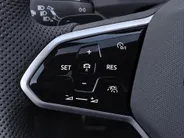 Volkswagen Tiguan 1.4 TSI eHybrid R-Line Business+ · Panoramadak · Trekhaak · 360°Camera · Apple/Android Car Play