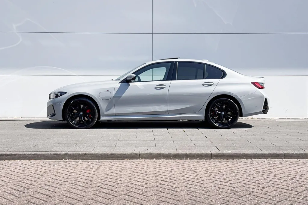 BMW 3 Serie Sedan 330e