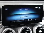 Mercedes-Benz GLC 300e 4MATIC Premium Plus l Trekhaak l Panoramadak l stoelverwarming