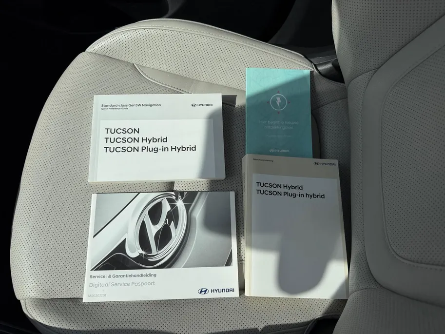 Hyundai Tucson 1.6 T-GDI PHEV Premium Sky 4WD | Leder | Panoramadak | Adaptice Cruise | Trekhaak | Clima