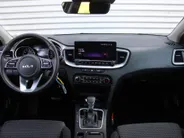 Kia Ceed Sportswagon 1.5 T-GDi DynamicLine | Airco | Cruise | Camera | Navi | 16' LM | LED | PDC |
