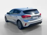Ford Focus 1.0 EcoBoost Titanium Business | Dealer onderhouden | NL auto | Adapt. cruise control | Winter pack | Parkeersensoren voor en achter | Achteruitrijcamera | B&O audio | 17' lichtmetalen velgen | Bovag garantie |