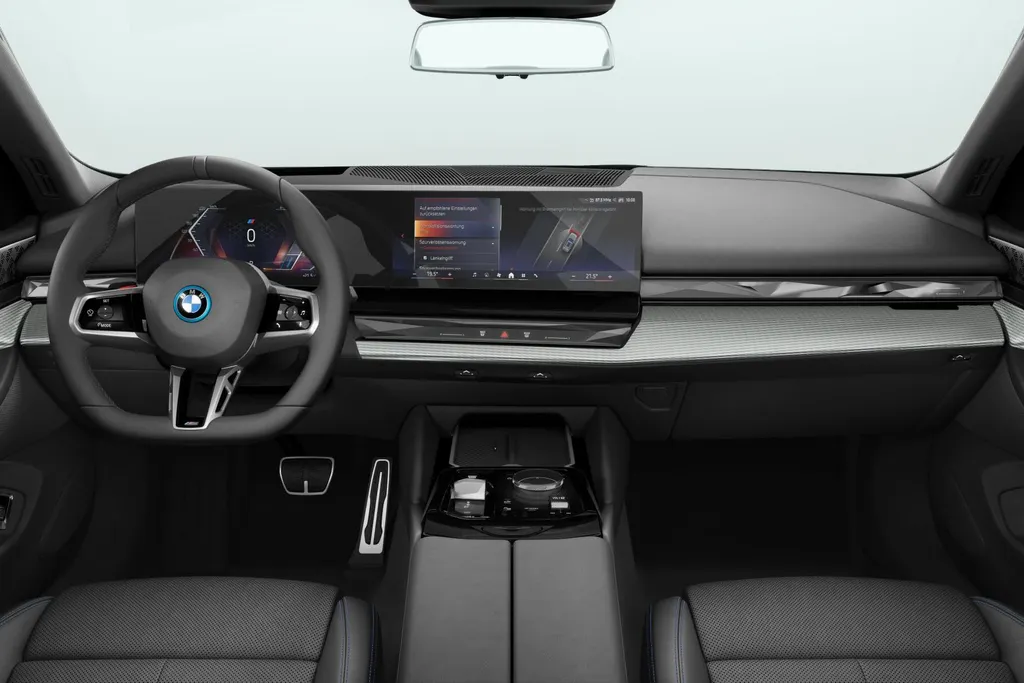 BMW i5 Touring eDrive40