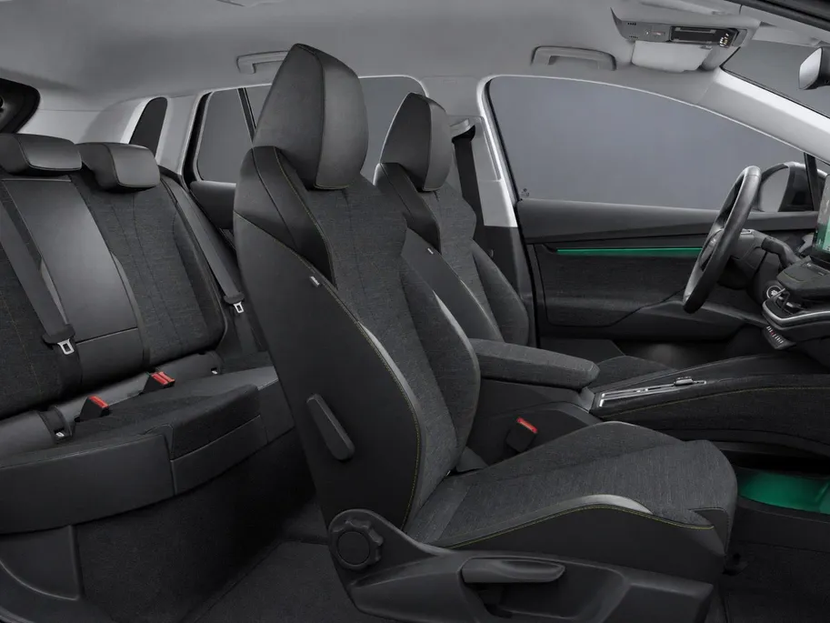 Škoda Elroq Business Edition Elektromotor 140 kW / 190 PK SUV | Trekhaak | Transport pakket | 20'' neptune velgen