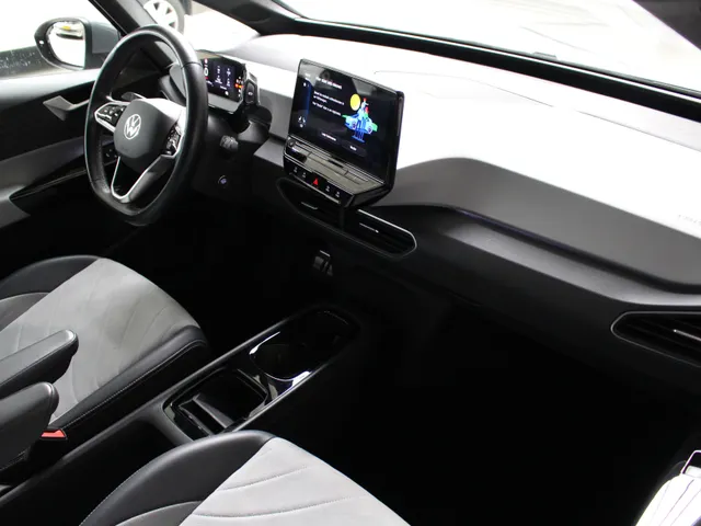 Volkswagen ID.3 Pro Edition 58 kWh Navigatie | Warmtepomp | 18' 'East Derry' | Keyless | 92 % SoH