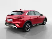 Kia XCeed 1.0 T-GDi ComfortLine | Gratis beurt bij aflevering | All seasons banden | Apple Carplay | Android Auto | Achteruitrijcamera | Climate control | Stoelverwarming | Stuurverwarming |