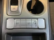 Hyundai Kona EV Fashion 64 kWh 204PK | Warmtepomp | Navigatie | Apple Carplay & Android Auto | 100% SOH | Adaptive cruise control | Climate control | Head-up display | Parkeersensoren achter |
