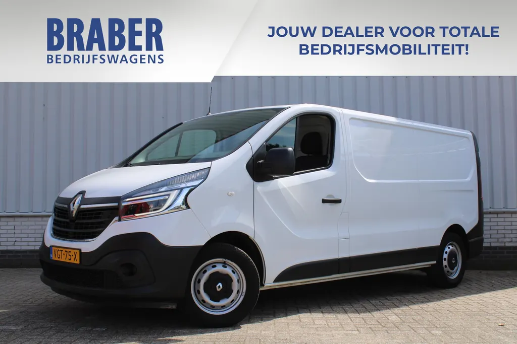 Renault Trafic 2.0 dCi 120PK L2H1 Comfort | Navi | Airco | Trekhaak | Cruise | Parkeersensoren | Volledig betimmerd |