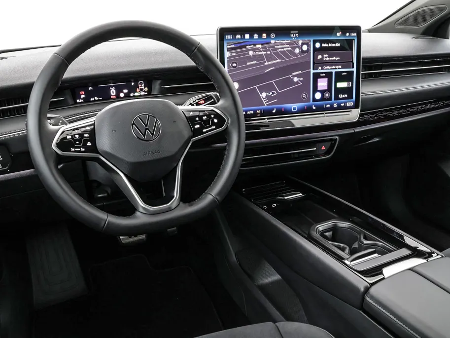 Volkswagen ID.7 Pro Business 286pk 77 kWh · SOH 97,2% · 360 Camera · Head-Up · Alarm · Elek. Trekhaak · Keyless · Elek. Voorstoelen · 20'' Inch · Gratis onderhoud & APK t/m 30-01-2030 · EXTRA INRUILKORTING ·