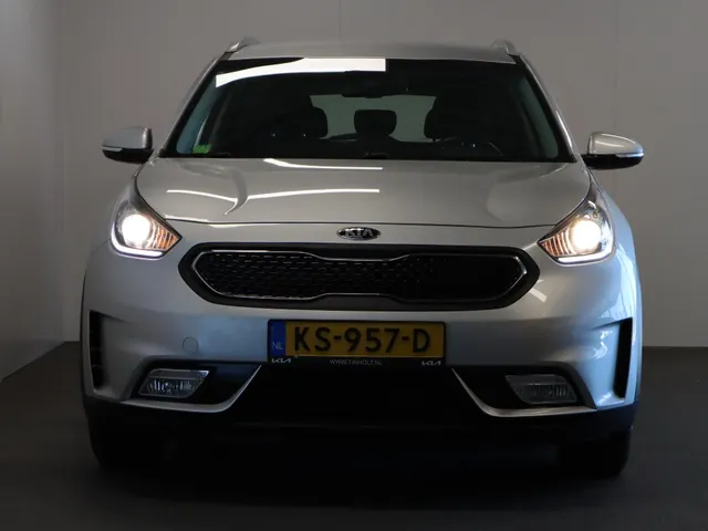 Kia Niro 1.6 GDi Hybrid First Edition