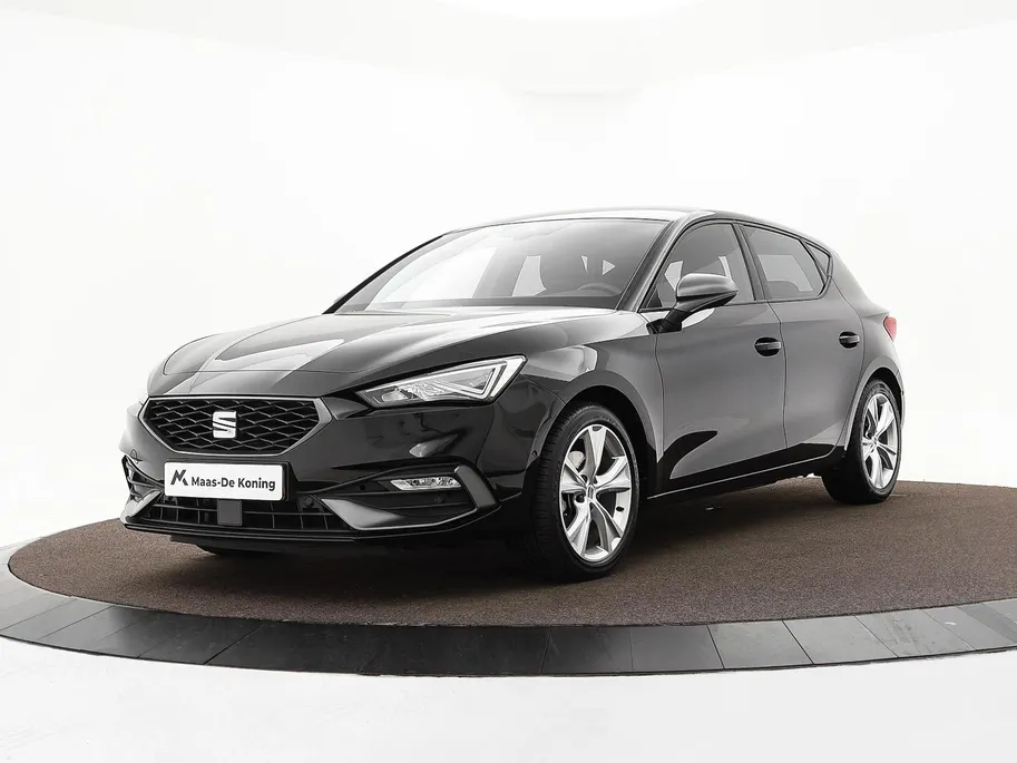 SEAT Leon 1.0 TSI FR 110pk FR · Apple/Android Car Play · Camera · Elekt. inklapbare spiegels · Navigatie · Adaptive Cruise Control ·  Garantie t/m 10-11-2027 of 100.000km