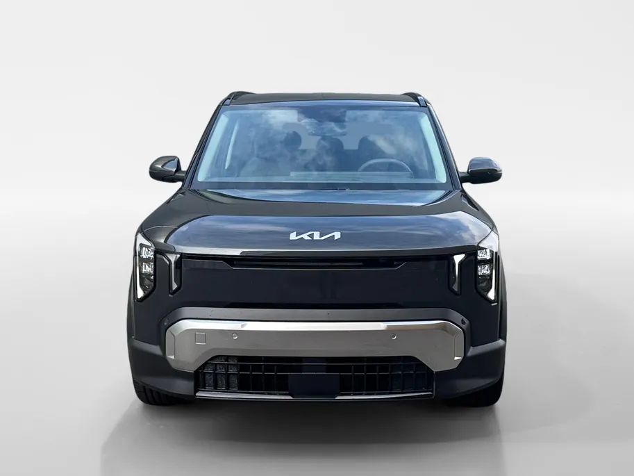 Kia EV2 Plus 42.2 kWh 3.000,- Inruilkorting | Privacy Glass | 18' lichtmetalen velgen | Warmtewerend glas rondom | Draadloze oplader voor smartphone