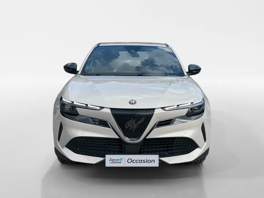 Alfa Romeo Junior Elettrica 54 kWh