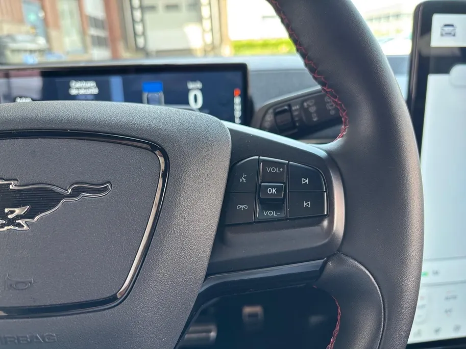 Ford Mustang Mach-E Premium AWD | Memory stoelen | Stoel en Stuurverwarming | B&O audio | Elektr. Achterklep | 360 camera