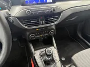 Ford Focus Wagon 1.0 EcoBoost Titanium Business | Trekhaak | HUD | Achteruitrijcamera | Winter Pack | Dodehoek detectie | Elektr. Achterklep | 12 maanden garantie! |