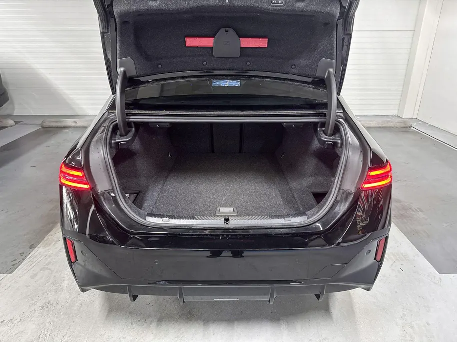 BMW i5 Sedan M60 xDrive