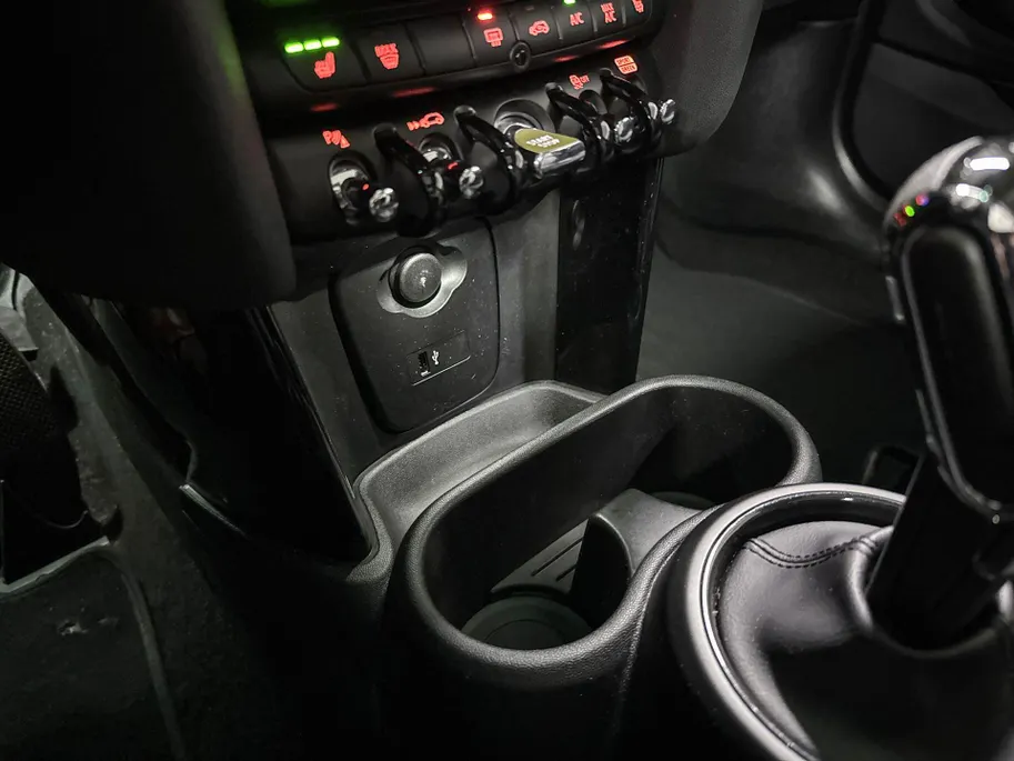 MINI Cooper 3-deurs Electric MINI Yours