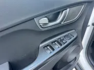 Hyundai Kona EV Fashion 64 kWh 204PK | Warmtepomp | Navigatie | Apple Carplay & Android Auto | Adaptive cruise control | Open dak | Head-up display | Achteruitrijcamera |