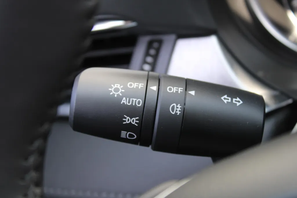 Mazda 6 Sportbreak 2.0 SkyActiv-G 6AT 165PK Centre-Line | BTW Auto | Navi | 17' LM | 360° Camera | Cruise | Head-up display | Automaat |