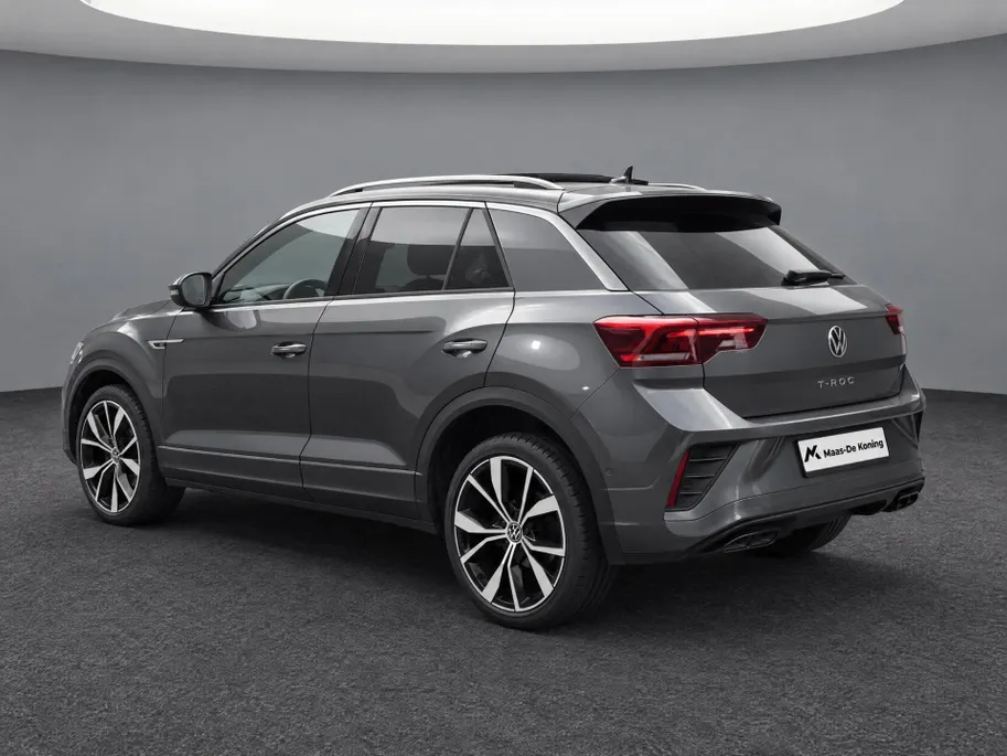 Volkswagen T-Roc 1.5 TSI 150pk DSG R-Line · Panoramadak · Camera · Dodehoeksensor · Keyless · Apple/Android Car Play · 19'Velgen ·
