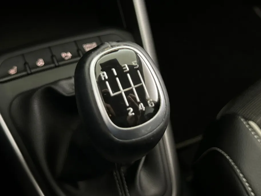 Kia Stonic 1.0 T-GDi MHEV GT-Line | Navigatie | Lederen bekleding | 17'' L.M. Velgen