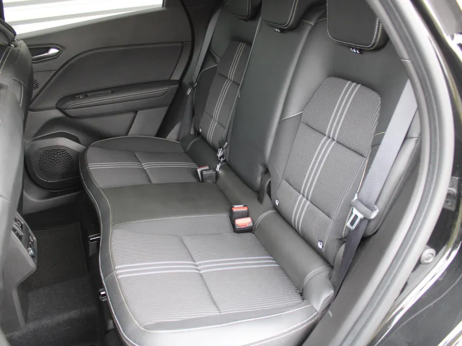 Renault Captur 1.6 E-Tech Full Hybrid 145 E-Tech Engineered | Automaat | Camera | Clima | Carplay | Cruise | LED | Navi | Keyless | 18' LM |