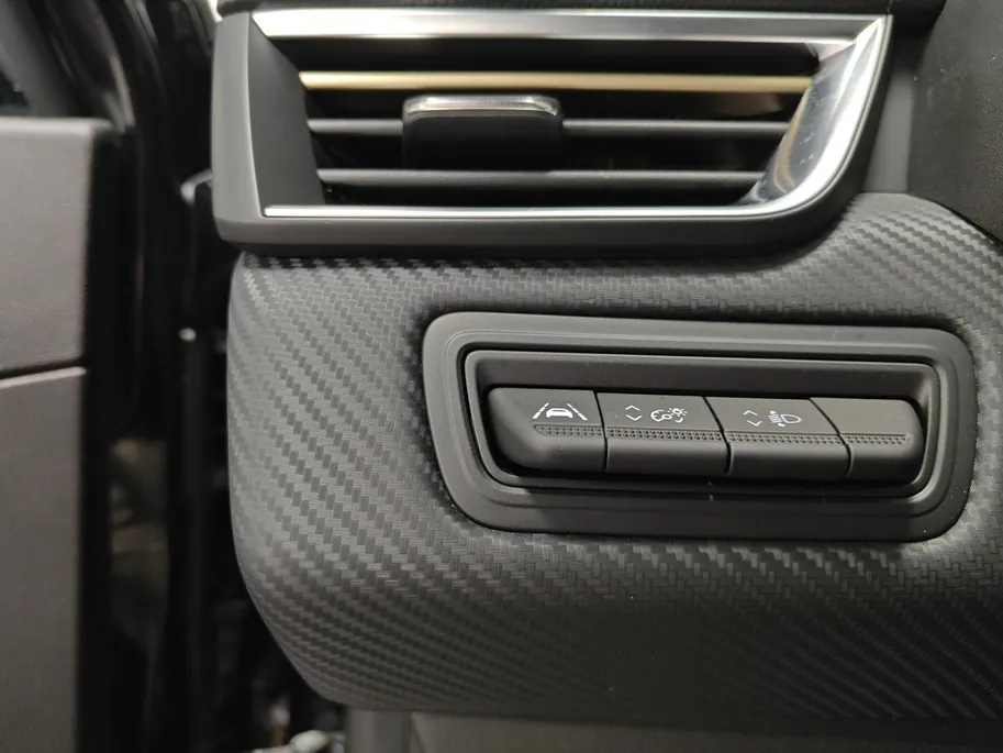 Renault Clio 1.6 E-Tech Hybrid 145 E-Tech Engineered | CarPlay/Android Auto | Camera | Navigatie |  Cruise | Climate Control | Keyless | Speciale E-Tech Engineered Uitvoering