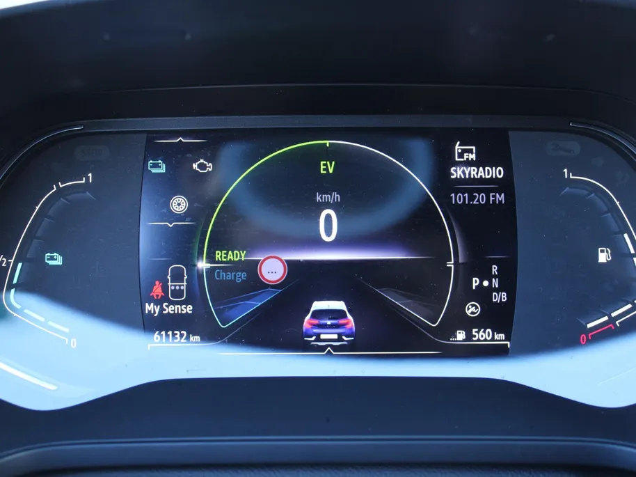Renault Captur 1.6 E-Tech Hybrid 145 R.S. Line | Trekhaak | Automaat | Navi | Camera | Keyless | Clima | LED | 18' LM |