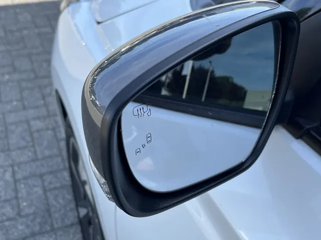 Suzuki Swift 1.2 Style Smart Hybrid