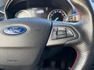 Ford EcoSport 1.0 EcoBoost ST-Line | Zwart dak | Winter Pack | Parkeersensoren | Cruise Control | Climate Control