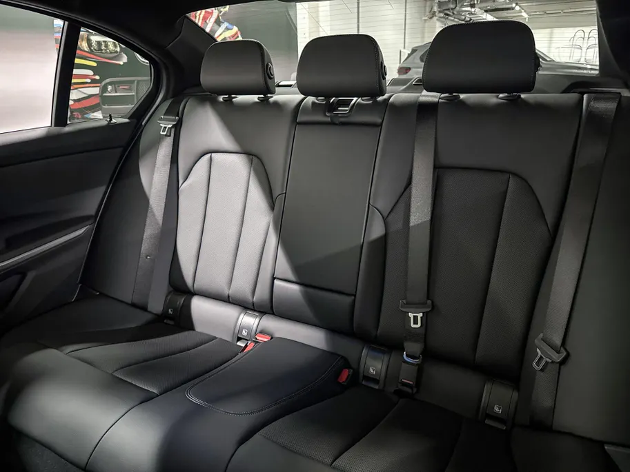 BMW 3 Serie Sedan 330e