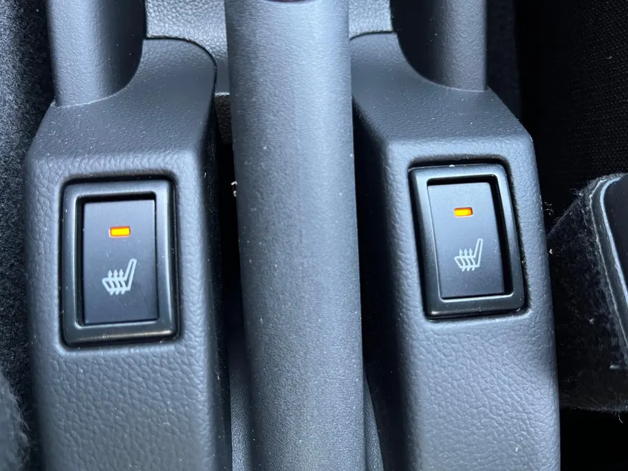 Suzuki Swift 1.2 Select Smart Hybrid | Stoelverwarming | Apple Carplay en Android Auto | Parkeersensoren | Dodehoek detectie